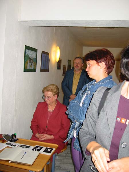 105-0526_IMG